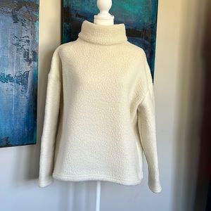 COPY - NWOT Emerson Fry Sherpa Pullover - M